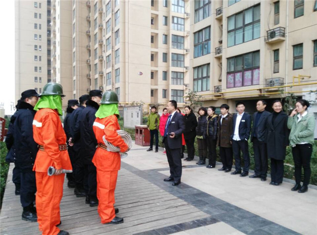 Tập luyện phòng cháy chữa cháy tháng 11 năm 2015